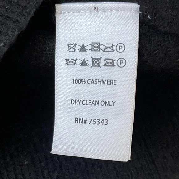 TAHARI Sweater Women Medium 100% 2-ply Cashmere Crew Neck Black Light Weight - Picture 4 of 4